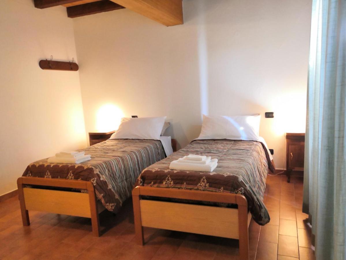 B&B Demetra Solignano Exteriör bild